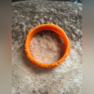 Juicy Couture Bangle Bracelet Neon Orange Carved Rose Women’s Jewelry